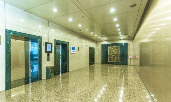 静安中心电梯厅